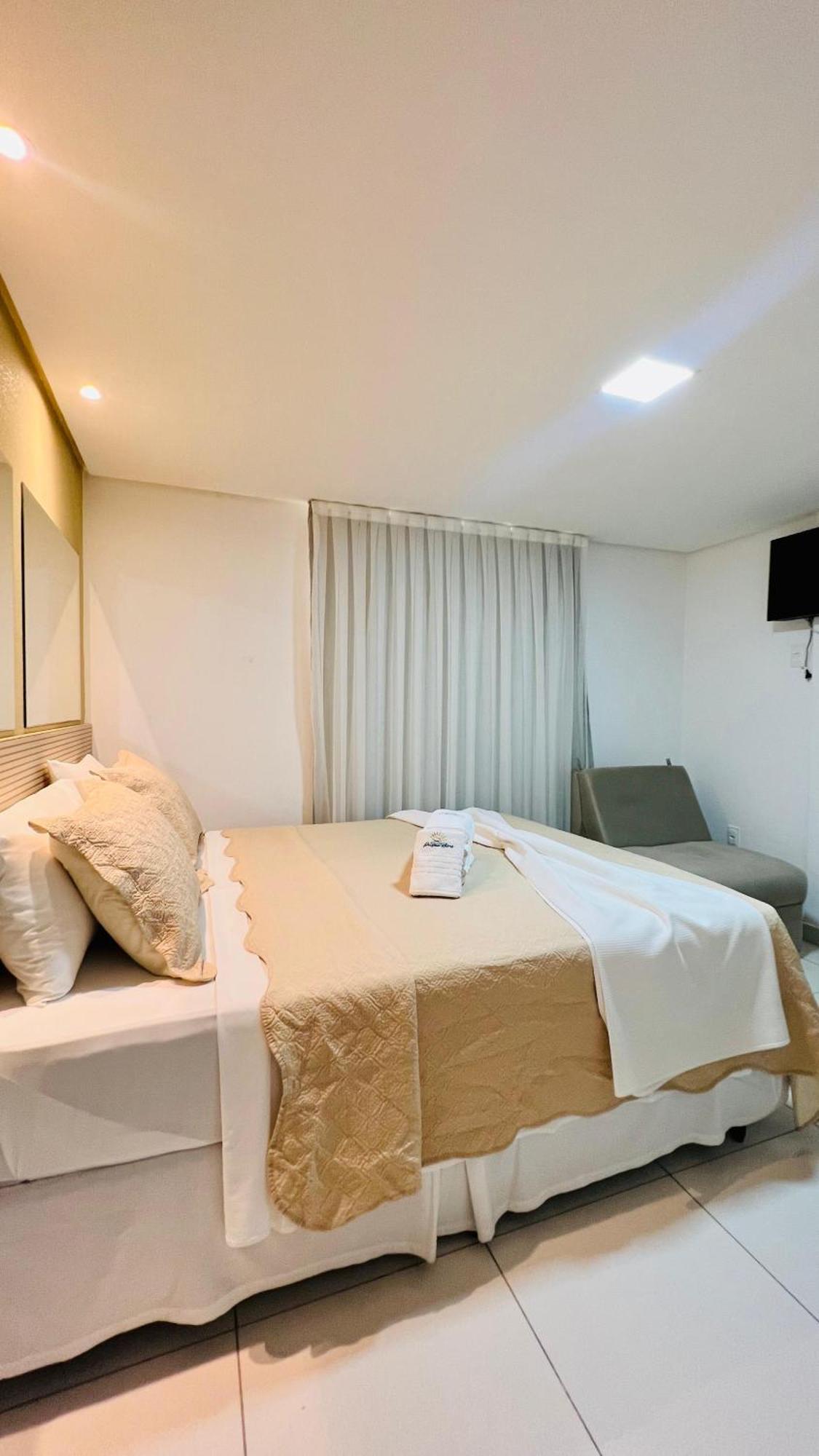 Kairos Manaira Hotel